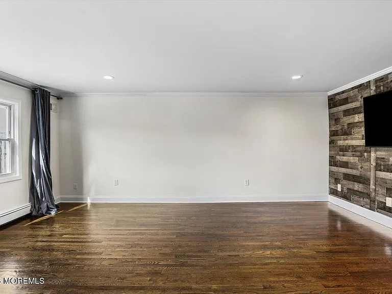 247 Sprucewood Dr — Photo 15
