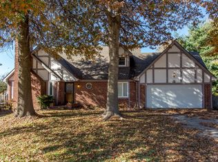 3174 W Tracy Ct, Springfield, MO 65807