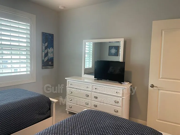 260 Hidden Bay Dr #401 — Photo 33