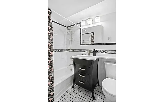 Rented by Douglas Elliman | media 5