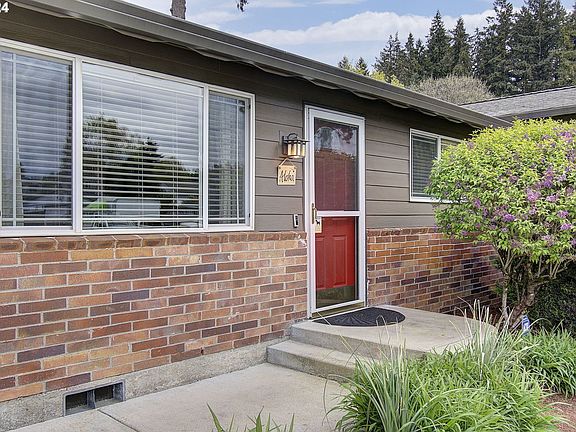 4th image of 5501 NE 62nd Ave