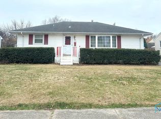 425 Clifton Ave, Findlay, OH 45840