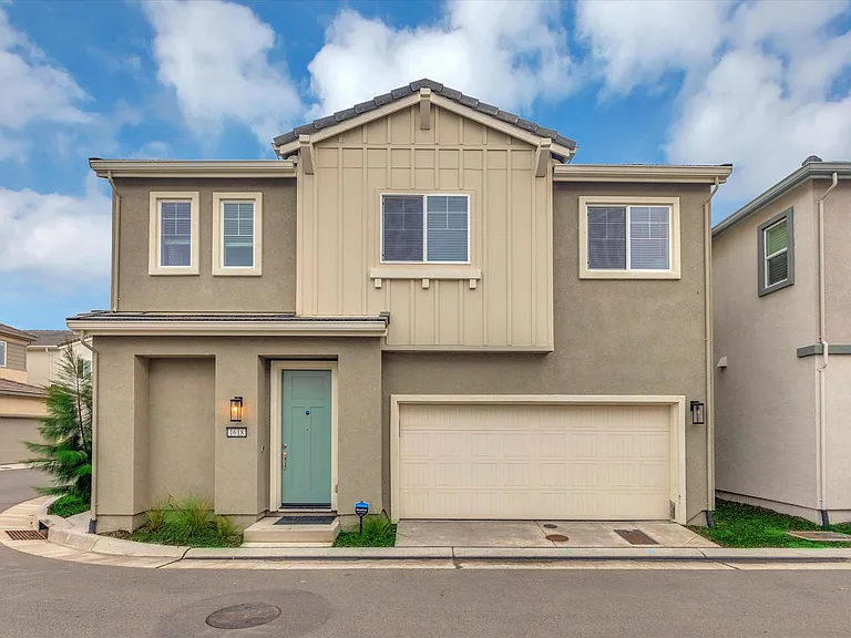 1618 Pagoda Ln — Photo 30