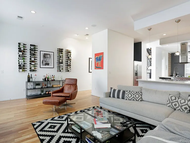 Living Room with working Gas Fireplace