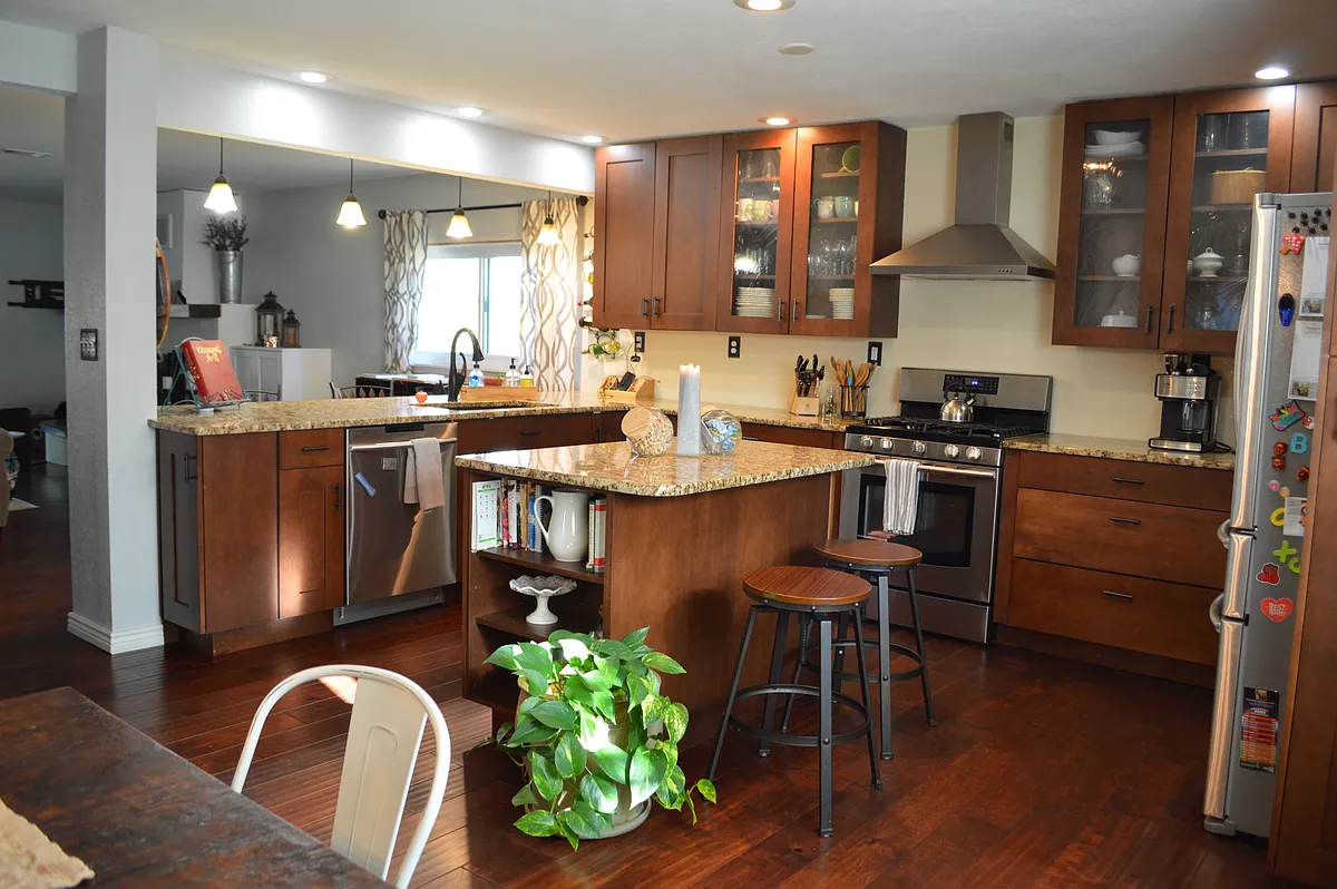 Building Photo - 3225 S Eudora St #1