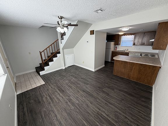 2nd image of 305 W Pleasant Valley Rd #12