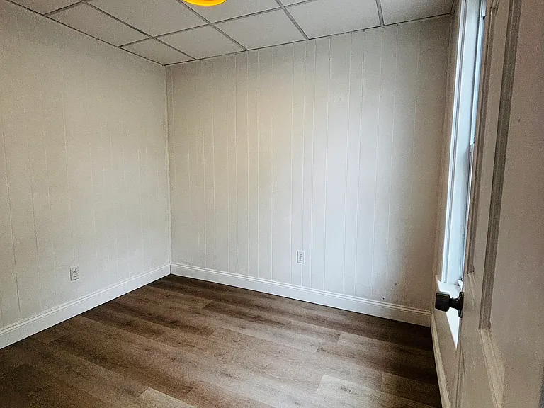 289 Chelsea St #2 — Photo 4