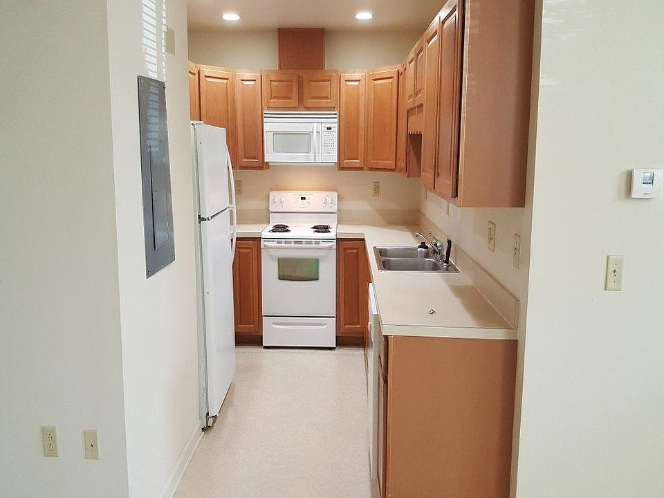 1st image of 138 E Antietam St APT 107