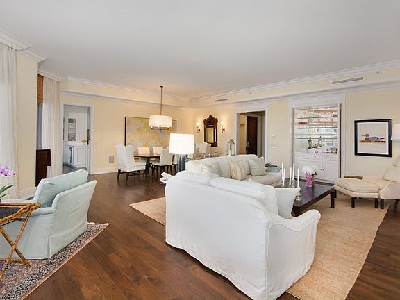 4th image of 60 Edgewater Dr #Penthouse 2e