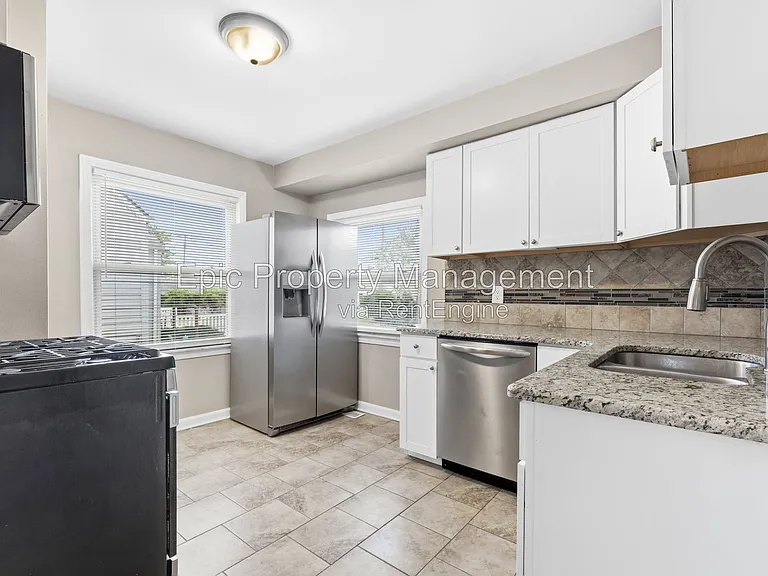 12985 Walnut St — Photo 2
