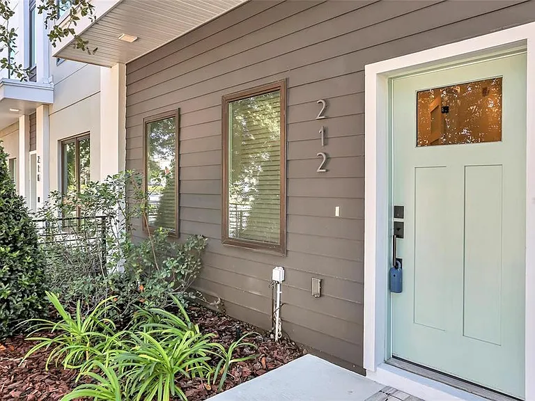 212 E Pineloch Ave — Photo 28