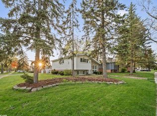 3N210 Wilson St, Elmhurst, IL 60126