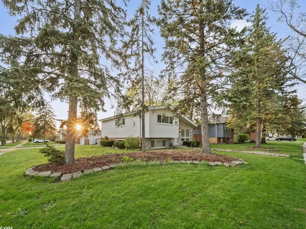 3N210 Wilson St, Elmhurst, IL 60126