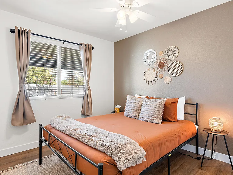 2802 N Pennington Dr — Photo 18
