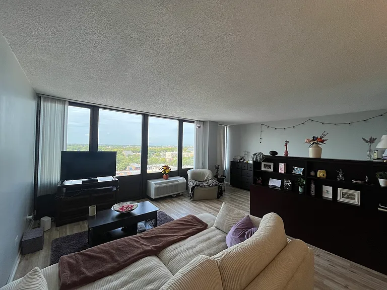 5320 N Sheridan Rd #1210 — Photo 7