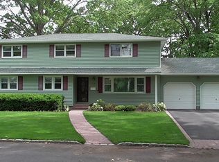 418 Walker St, West Babylon, NY 11704