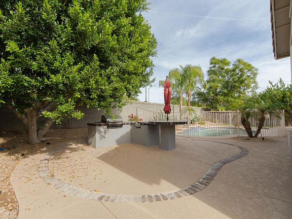 5th image of 8062 W Carlota Ln