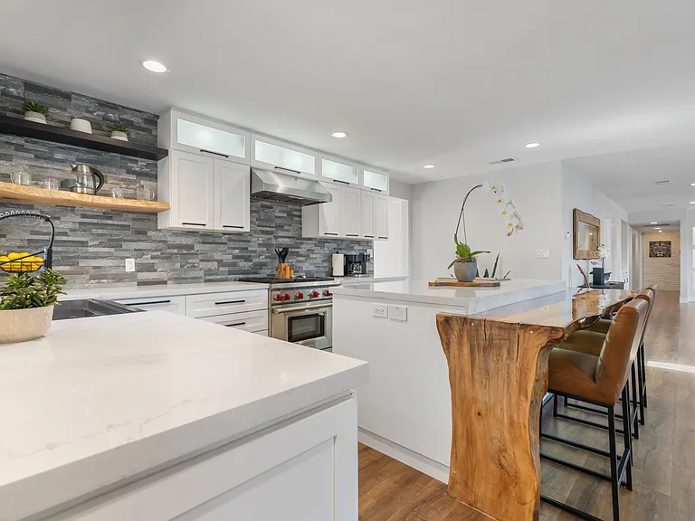 9648 Candy Ln — Photo 10