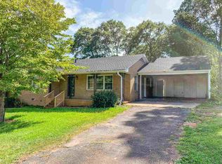 5001 Willow Dr, Boiling Springs, SC 29316