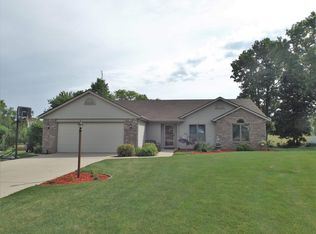 462 Harvest Ct, Churubusco, IN 46723