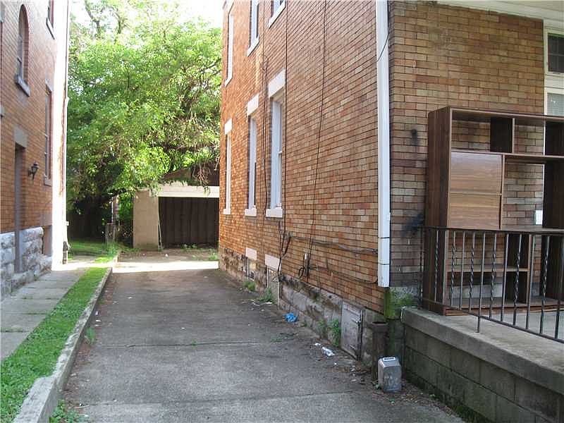 2nd image of 1710 Termon Ave