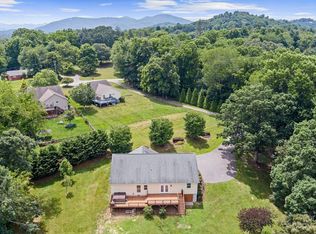 121 Adams Hill Rd, Asheville, NC 28806