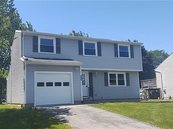 2nd image of 5829 Clover Meadow Ln