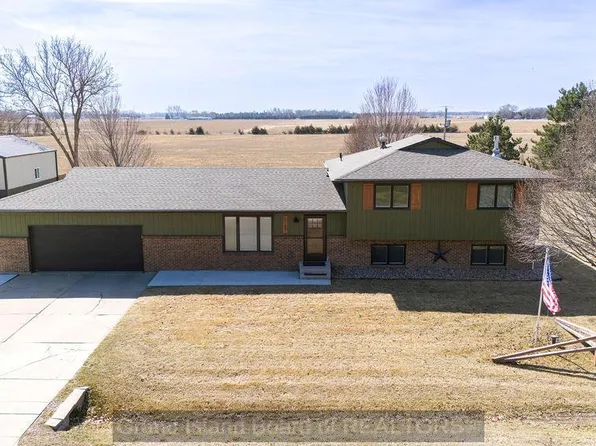 4157 Springview Dr, Grand Island, NE 68803