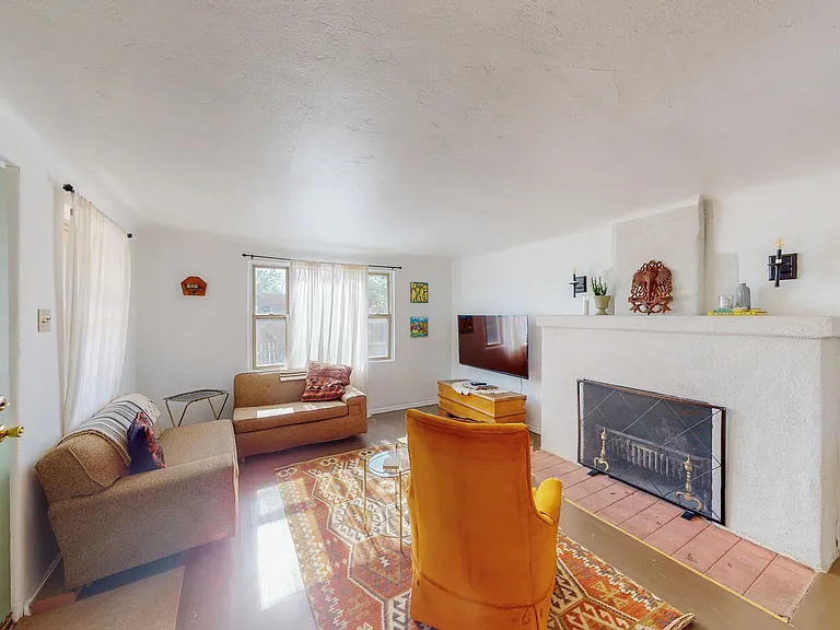 1004 21st St NW #1 — Photo 7