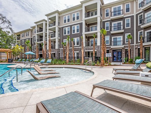 3220 Hatchet Bay Dr #2103