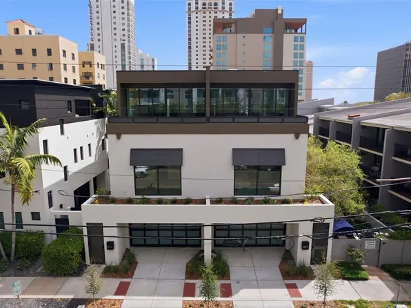 321 2nd St N, Petersburg, FL 33701