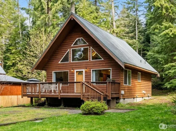 214 Paradise Dr, Ashford, WA 98304