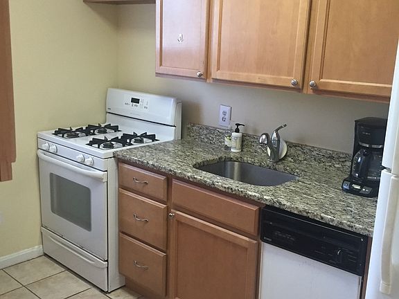 5th image of 6620 Potomac Ave APT A1