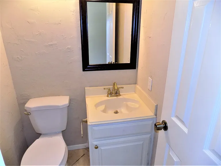 12315 Mill Ridge Dr — Photo 4