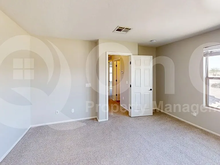 11012 W College Dr — Photo 11