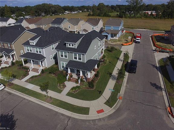 2nd image of 330 Harmony Dr
