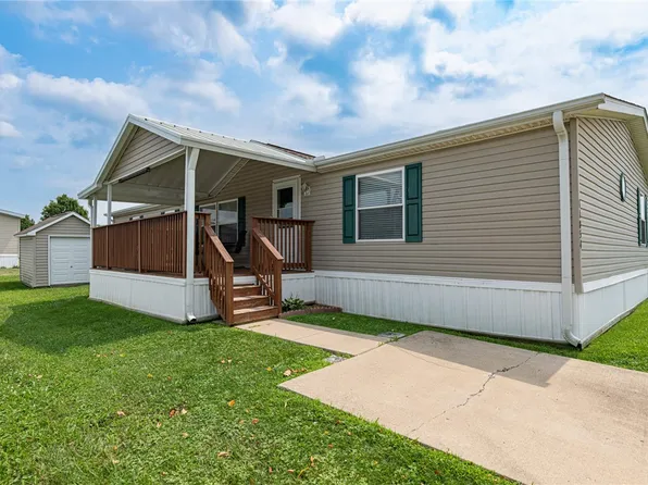 11054 Oakwood Village Blvd, Miamisburg, OH 45342