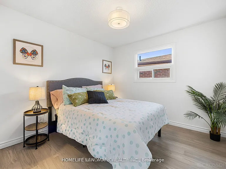 25 Lansbury Dr — Photo 19