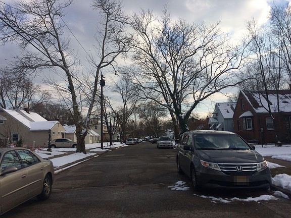 4th image of 1632 43rd St