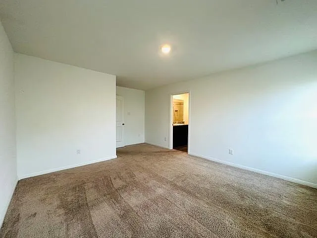 133 Dupont Pass — Photo 12