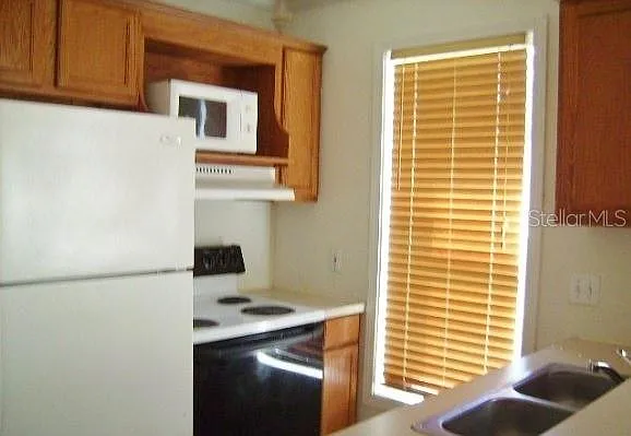 2 bed, 2.0 bath, 800 sqft, $1,150 — Photo 4