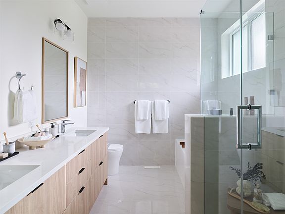 4th image of 23697 Fern Cres #2