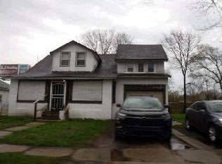 1610 Robinson St, South Bend, IN 46613