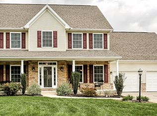 26 Old Coach Ln, Carlisle, PA 17013