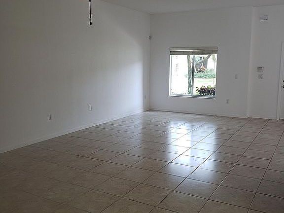 Living Room With Ceiling Fan