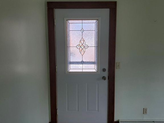 3rd image of 1807 Joslin St