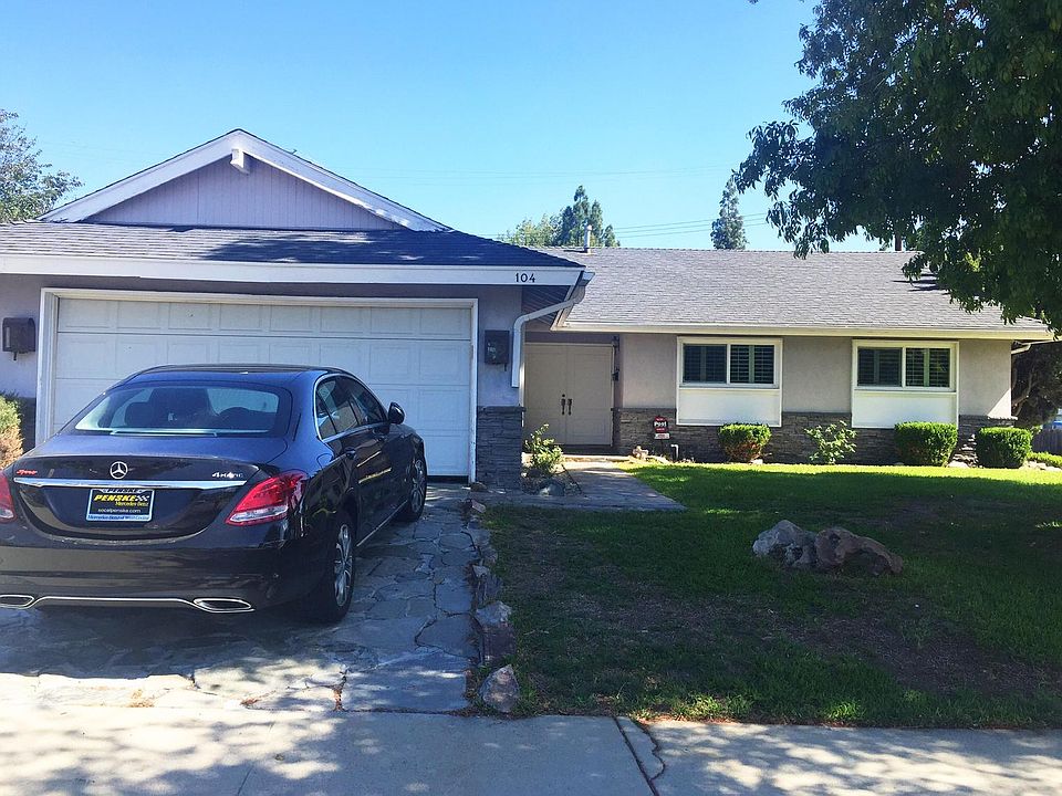 1st image of 104 N Pintado Dr