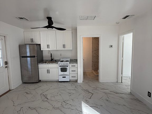 3rd image of 1290 Highlands Dr #3