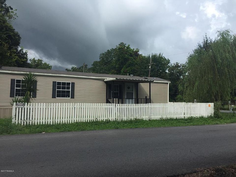 1st image of 602 Domingues St