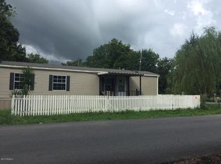 602 Domingues St, Jeanerette, LA 70544